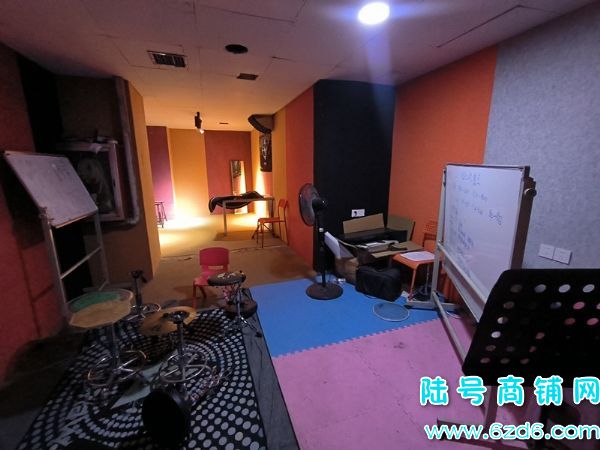 ��½�ţ���������ˮ��·������ѵ����ת�ã������ض� Ҳ���Կ�תʵ��ͼƬ