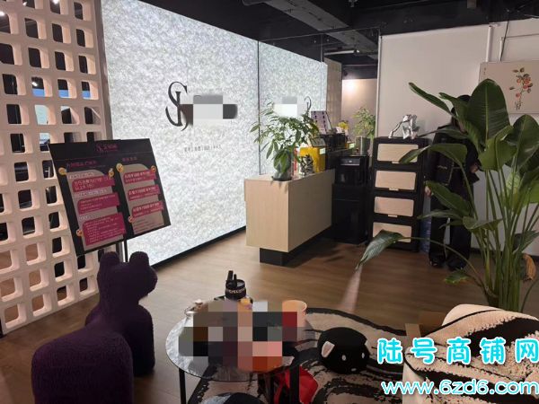 ��½�ţ����������������������޵�ת�ã������ĵض�ʵ��ͼƬ