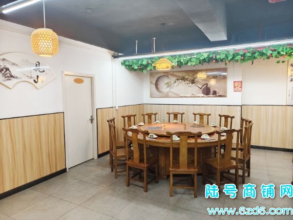 4������ ��ɽ���������B���ٽ�500ƽ�����ת��ʵ��ͼƬ