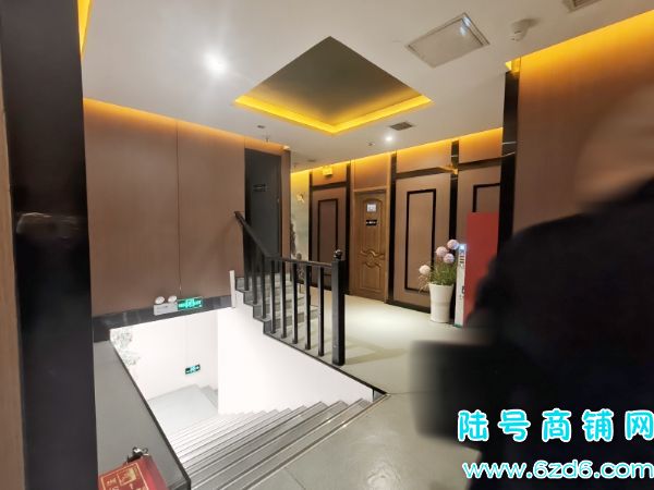 22������1300ƽ ����԰��ˮ��԰�ٽ���ԡ����ת��ʵ��ͼƬ