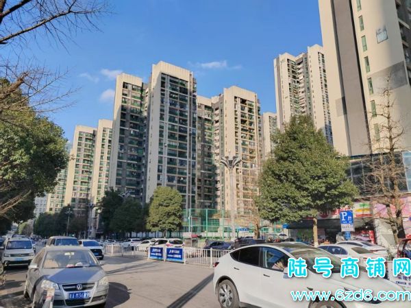 �����ϵ� ��ɽ�����б�����ֹ���ｻ��ڴ�������ת��ʵ��ͼƬ