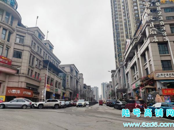 ˫��ͷ ��ɽ��������빫԰С�����ſڱ�����ת��ʵ��ͼƬ