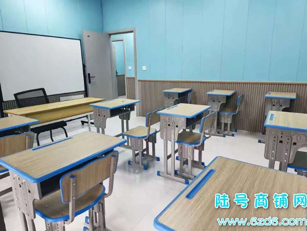 ��½�ţ���ɽ�����к�ӳɽ���ٽֶ�¥�������ת��ʵ��ͼƬ