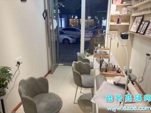 ��ɽ�����ͳ��������ٽ�50ƽ�������׵�ת��ʵ��ͼƬ