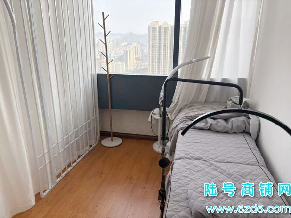 ��½�ţ�����԰���ڽ�1���������޵�ת�ã�����1300ʵ��ͼƬ