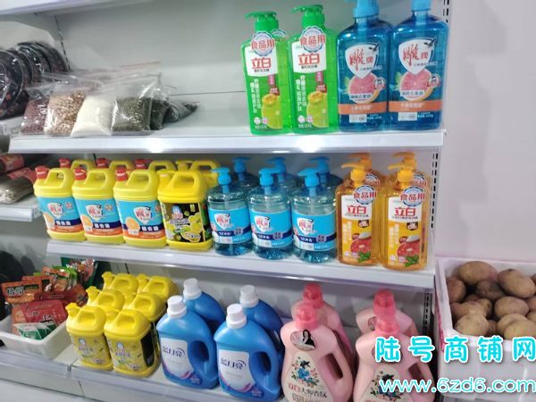 ��½�ţ���������С�����ʵ�ͼ�ת�ã�С��������λ�ú�ʵ��ͼƬ