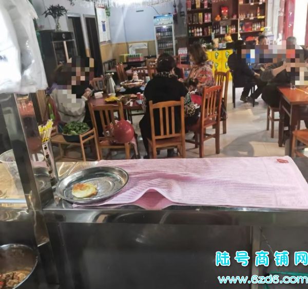 ʮ���ϵ��ڵ�����Ȫ·�ٽ�144ƽ������ת�ã�ͣ������ʵ��ͼƬ