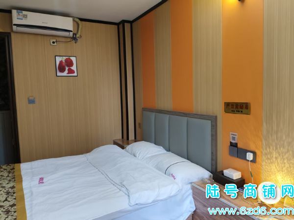 ��½�ţ�����ְ�̳���ҵ�㳡��ջ�Ƶ�ת�ã�10������ʵ��ͼƬ