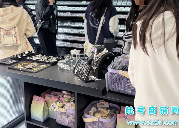 ��½�ţ����������Ϻ����㳡���׵ꡢ��Ʒ��ת��ʵ��ͼƬ