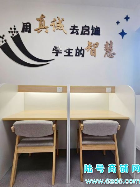 ��Ϫ������Ϫ��360ƽAI��ϰ����ѵ���ĵͼ�ת��ʵ��ͼƬ