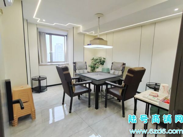 7������ �������������������������ת�ã���������ʵ��ͼƬ