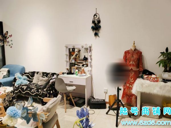 һ����̸ ����԰�����㳡3��¥60ƽ�������׵�ת��ʵ��ͼƬ