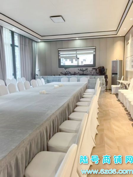 ��������700ƽ�칫���ؿ�ת�� λ����������ե��ʵ��ͼƬ