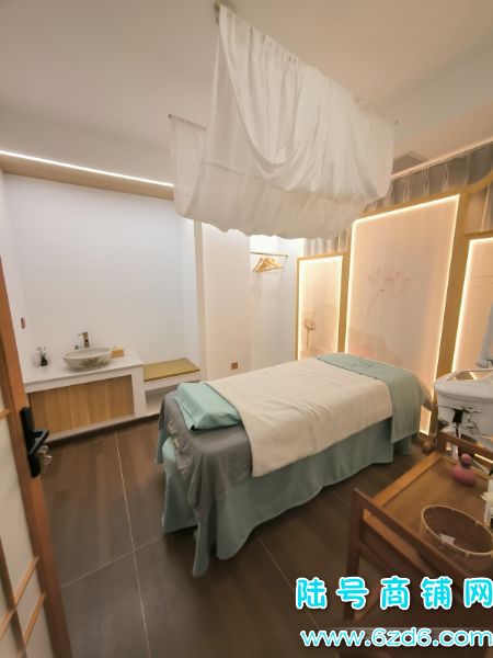 4������ ��ɽ���̵���ʢ�ٽ���¥230ƽ�߶���ԡ��������ת��ʵ��ͼƬ