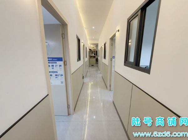 7������ �����о��ù����ٽֶ�¥����������ת��ʵ��ͼƬ