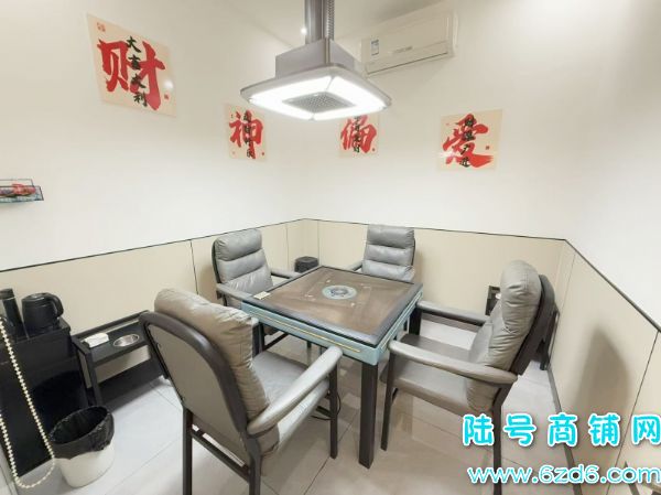 7������ �����о��ù����ٽֶ�¥����������ת��ʵ��ͼƬ