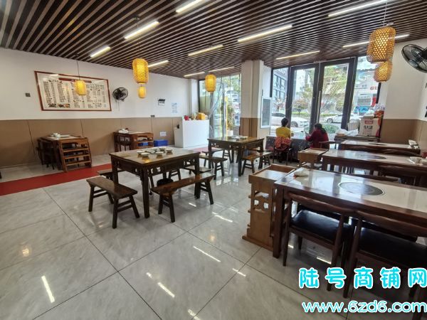 ��½�ţ���������������ʹ��ݳǲ�����ת�ã���������Ǻ�������ʵ��ͼƬ