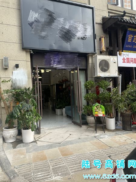 ��½�ţ���ɽ���������ݶ�D���ٽ־�װ�޻���ת��ʵ��ͼƬ