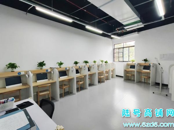 С����ƴ󶼻�������ѵ����ת�ã�����Դ100���ʵ��ͼƬ