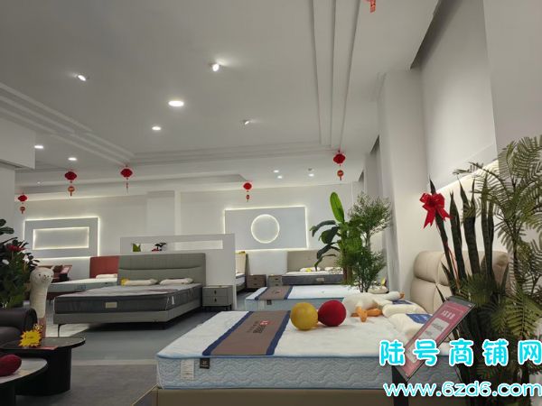 ��½�ţ�������������·ʮ������ͷ�Ҿӵ�ת�ã��ſھ���ͣ��ʵ��ͼƬ