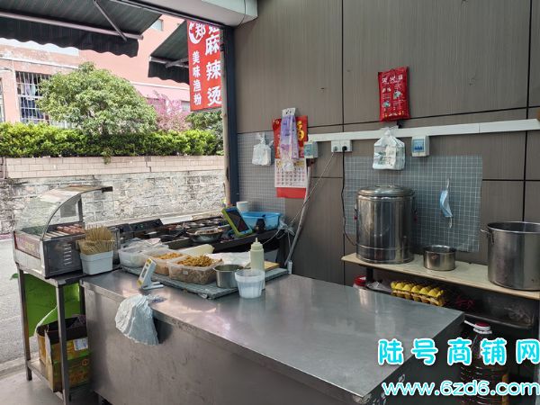 ��½�ţ��ڵ���ʦ��ѧԺ��ʳ�ֲ�����ת�ã��Ա߾�������¥ʵ��ͼƬ