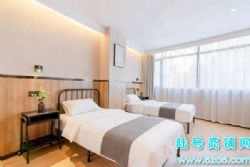 ��½�ţ�����������ˮ�ؾƵ�ת�ã���24�䷿��¥�¾��ǵ�����