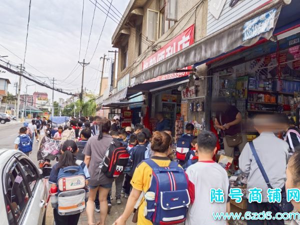 С��ƽ���콭Сѧ�ſڴ�40ƽ������ת��ʵ��ͼƬ