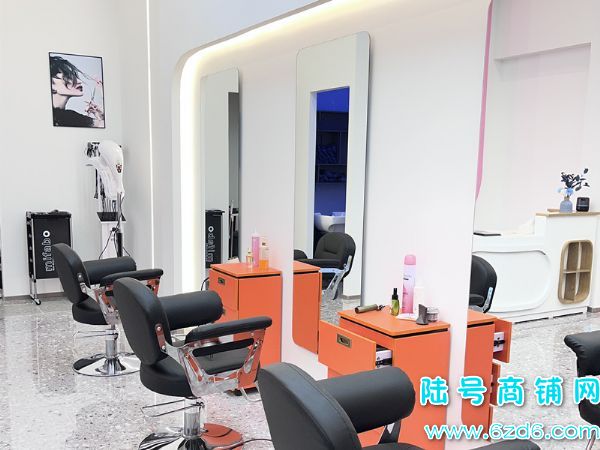 ��½�ţ�������������ҵ�־�װ������ת��ʵ��ͼƬ