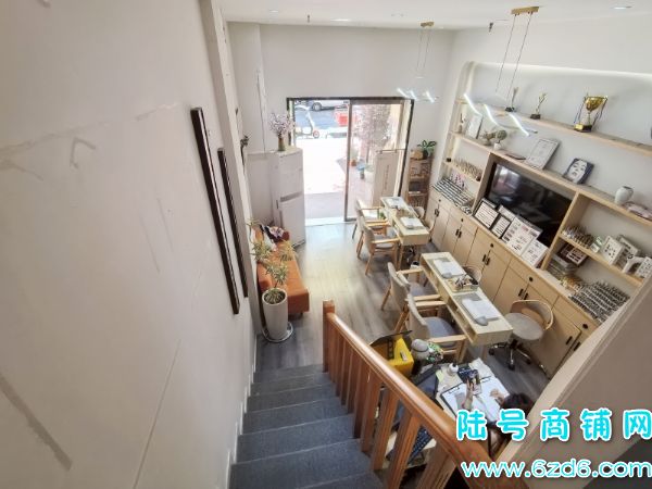 �ڵ���������Ȫ�³������ٽ�80ƽ�������׵�ת��ʵ��ͼƬ