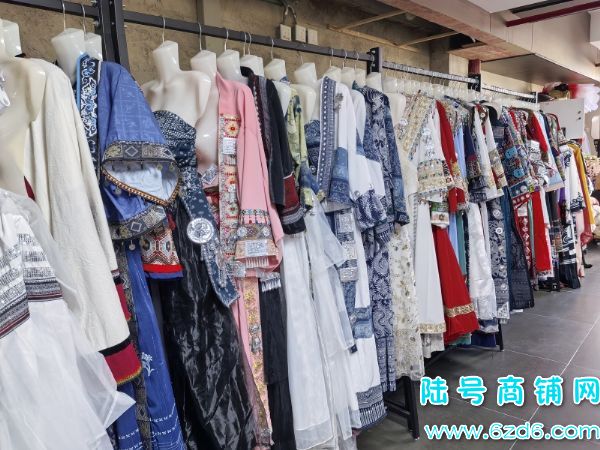 ��Ϫ�����ҹ�����300ƽ��Ӱд���ת�� ��������Ϣ��ʵ��ͼƬ