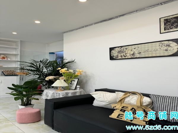 ��½�ţ������������ĵض�̩�������������޵�ת��ʵ��ͼƬ