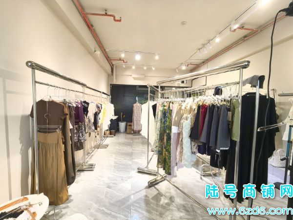 ����԰�����㳡2��¥60ƽ�����ҷ�װ��ת��ʵ��ͼƬ