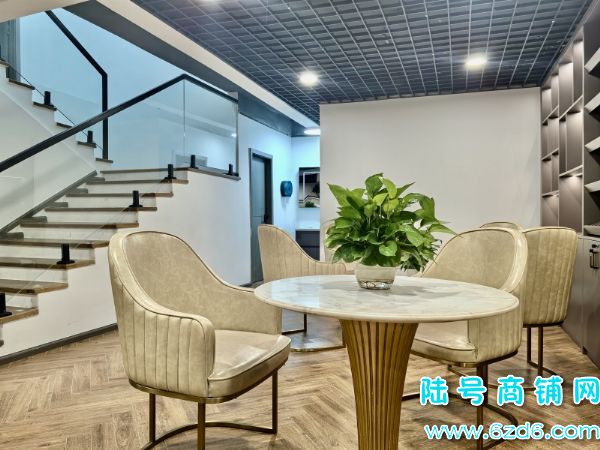 ���������������³�426ƽ��װ���������̳���ʵ��ͼƬ