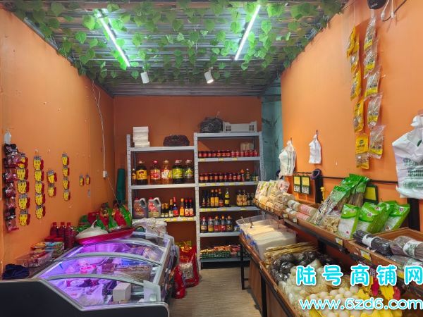 ��½�ţ�����ؿ���ԺС�����ſڴ�����ˮ����ת�ã�Ҳ�ɿ�תʵ��ͼƬ