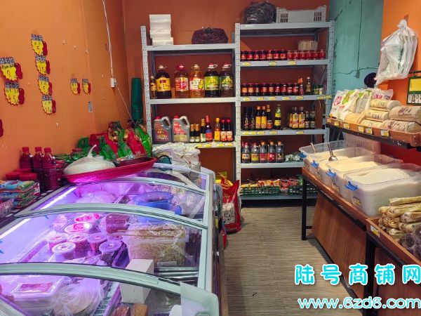 ��½�ţ�����ؿ���ԺС�����ſڴ�����ˮ����ת�ã�Ҳ�ɿ�תʵ��ͼƬ