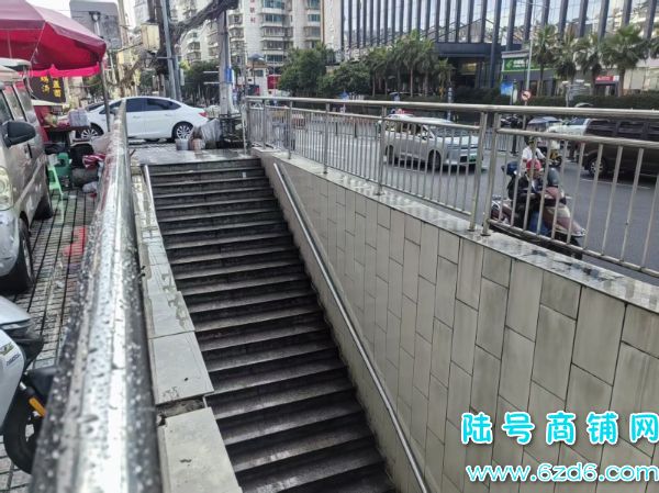 ��������վ����ɳ�山·�ٽ�2200ƽ���̳���ʵ��ͼƬ
