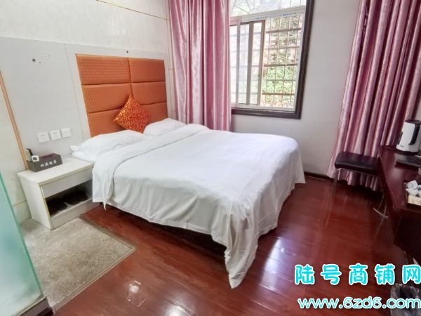 ��½�ţ�24������ ��Ϫ��ѧʿ·������600ƽ�ٽ־Ƶ�ת��ʵ��ͼƬ