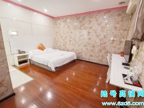 ��½�ţ�24������ ��Ϫ��ѧʿ·������600ƽ�ٽ־Ƶ�ת��ʵ��ͼƬ