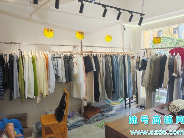 ��½�ţ������������㳡25ƽ��װ��ת��ʵ��ͼƬ