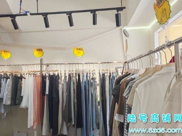 ��½�ţ������������㳡25ƽ��װ��ת��ʵ��ͼƬ